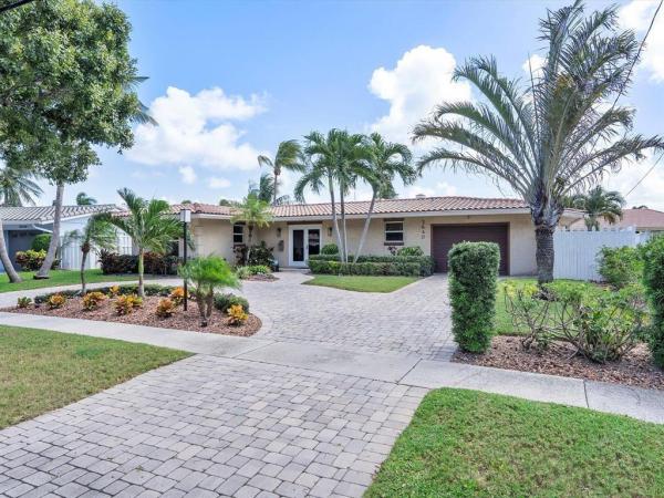 Coral Key Villas, 2640 NE 49th St, Lighthouse Point, Florida 33064, image 1