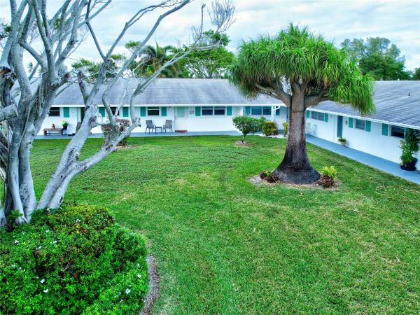 Leisureville Golf View, 400 SW Golfview Ter 111, Boynton Beach, Florida 33426, image 1