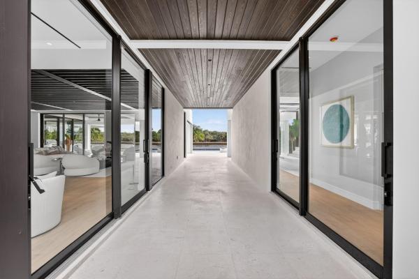 Coral Ridge North, 1918 Intracoastal Dr, Fort Lauderdale, Florida 33305, image 2