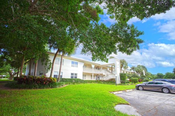 Victoria Village, 2805 Victoria Way F2 ##F2, Coconut Creek, Florida 33066, image 1
