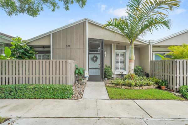 573 Woodgate Cir, Sunrise, Florida 33326, image 1
