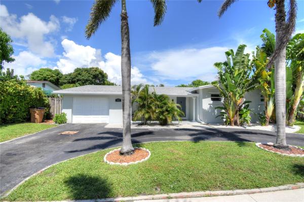 Shorewood, 301 SE 12th St, Deerfield Beach, Florida 33441, image 1