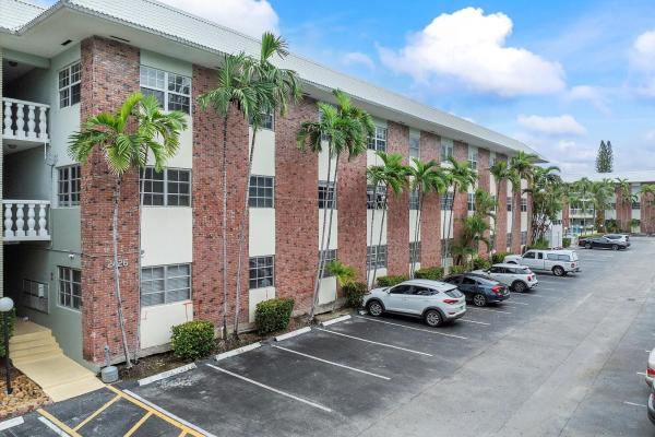Village At Harbor Beach, 2426 SE 17 Street Cswy ##103A, Fort Lauderdale, Florida 33316, image 1
