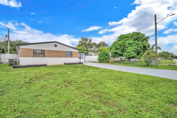 Driftwood Acres, 6630 Cody St, Hollywood, Florida 33024, image 1