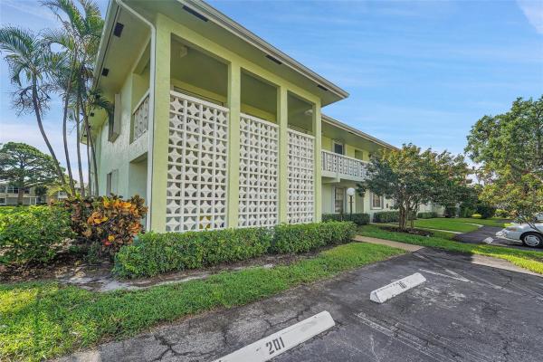 1521 NW 19th Ter 101, Delray Beach, Florida 33445, image 1