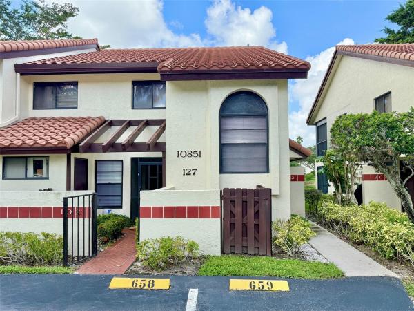 10851 Palm Lake Ave 202, Boynton Beach, Florida 33437, image 1