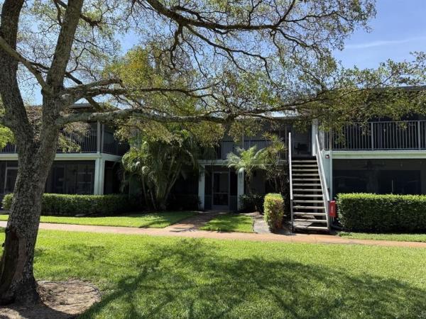 Eastview Village Square, 2920 Florida Blvd #215, Delray Beach, Florida 33483, image 2
