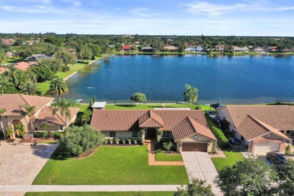 Ridgeview Lake Estates, 10425 SW 20th St, Davie, Florida 33324, image 1