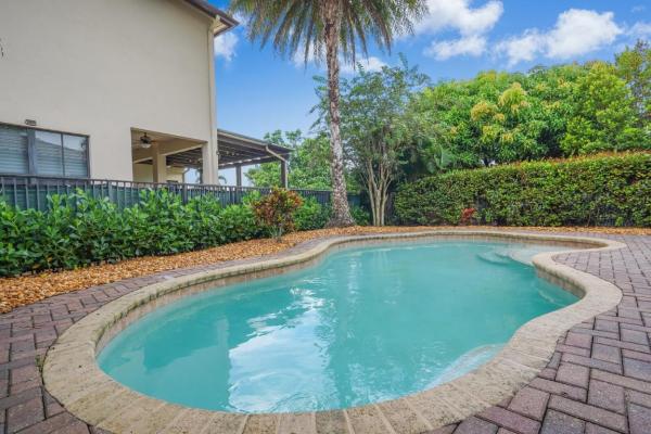 8504 NW 37th Ct, Cooper City, Florida 33024, image 1