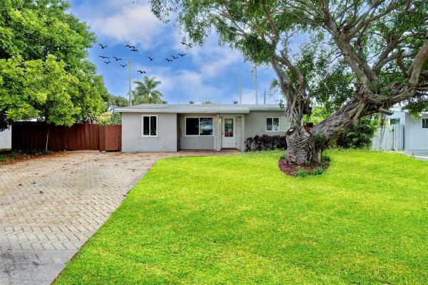 Collier Manor, 1415 NE 25th St, Pompano Beach, Florida 33064, image 1