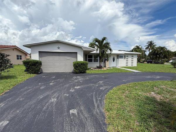 Boulevard Park Isles, 401 SW 18th St, Pompano Beach, Florida 33060, image 1