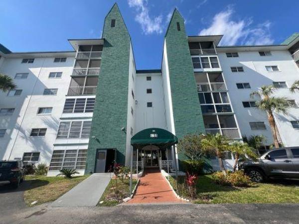 Castle Gardens, 4751 NW 21st St #318, Lauderhill, Florida 33313, image 1
