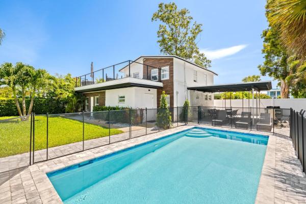 Linns, 311 SE 3rd Ave, Delray Beach, Florida 33483, image 1