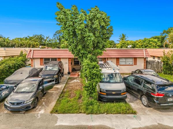 Tamarac No HOA, 7391 NW 76th St, Tamarac, Florida 33321, image 1