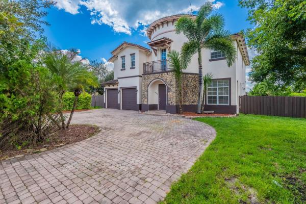 19996 SW 130th Ave, Unincorporated Dade County, Florida 33177, image 1