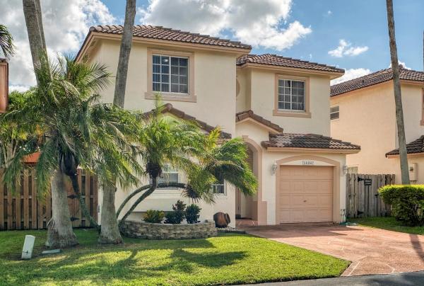 14163 SW 150th Ave, Unincorporated Dade County, Florida 33196, image 1