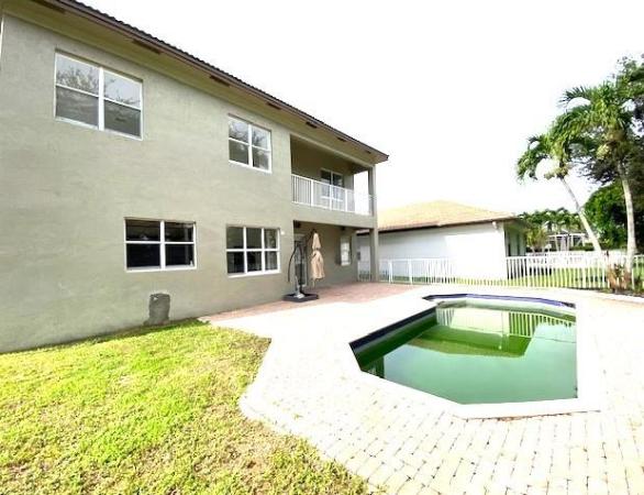Sunset Lakes, 19371 SW 30th St, Miramar, Florida 33029, image 1