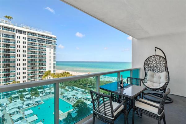 Roney Palace, 2301 Collins Ave #1015, Miami Beach, Florida 33139, image 1