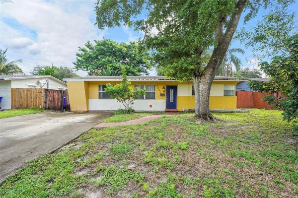 Breeze Haven, 2201 N 56th Ter, Hollywood, Florida 33021, image 1