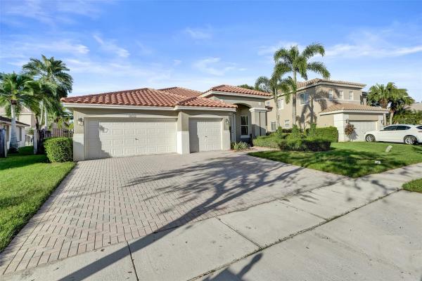 The Pointe At Pembroke Isles, 16757 NW 8th St, Pembroke Pines, Florida 33028, image 1
