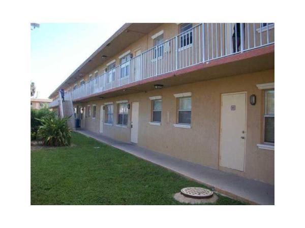 Courts At Oakland Park, 101 NE 41st St G112 ##112G, Oakland Park, Florida 33334, image 1