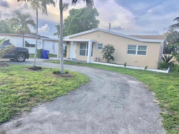 6951 SW 10th Ct, Pembroke Pines, Florida 33023, image 1