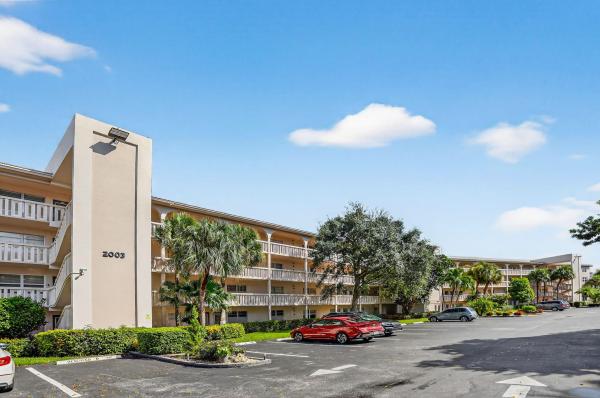 Granada Village, 2003 Granada Dr #F1, Coconut Creek, Florida 33066, image 1