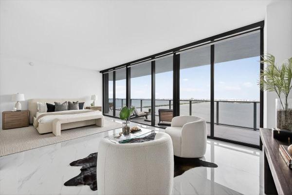 700 NE 24th St #4802, Miami, Florida 33131, image 1