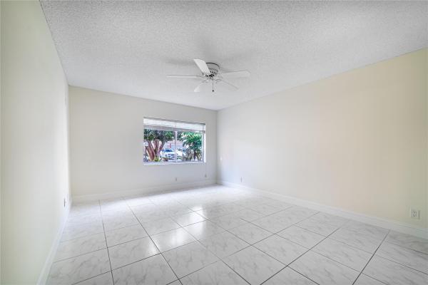 Eastgate At Whisper Walk, 8307 Summerbreeze Ln, Boca Raton, Florida 33496, image 2
