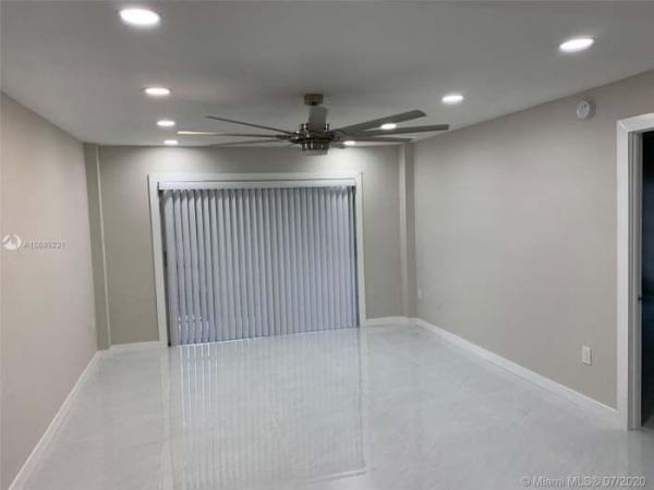 The Manors Of Inverrary, 4176 Inverrary Dr #303, Lauderhill, Florida 33319, image 1