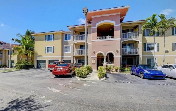 6565 Emerald Dunes Dr 301, West Palm Beach, Florida 33411, image 1