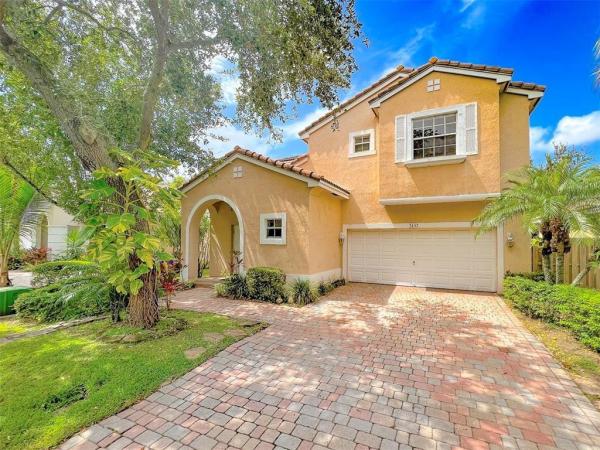 Maple Glen At Walnut Creek, 2132 NW 75th Way, Pembroke Pines, Florida 33024, image 1