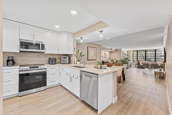 Karanda Village 7, 4132 Carambola Cir S #F206, Coconut Creek, Florida 33066, image 1