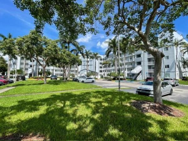Captiva At Doral Isles, 10700 NW 66 St #302, Doral, Florida 33178, image 1