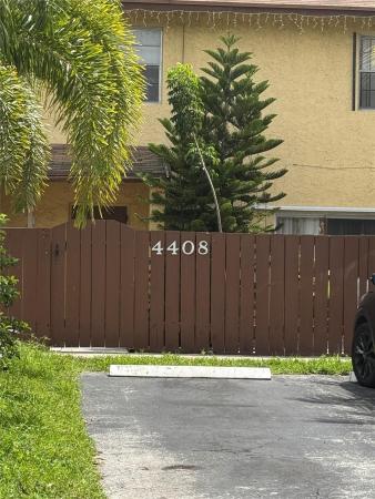 Lake Island, 4408 NW 4th Ave #2760, Deerfield Beach, Florida 33064, image 1