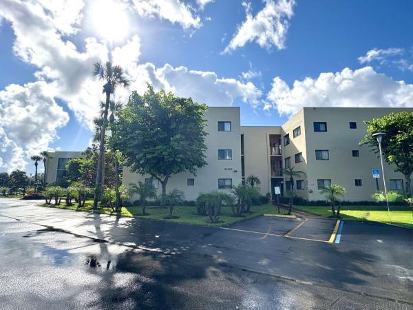 Seagrape At Las Verdes, 5160 Las Verdes Cir 324, Delray Beach, Florida 33484, image 1
