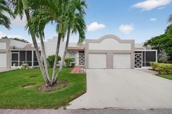 Town Villas At Moon Lake, 19000 Stewart Cir 4, Boca Raton, Florida 33496, image 1