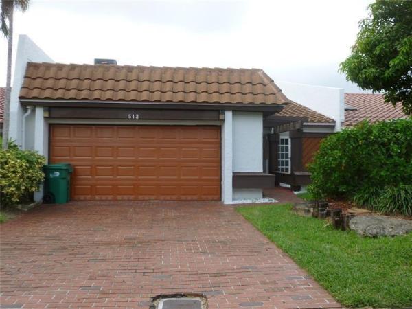 512 NE 195th St, Miami, Florida 33179, image 1