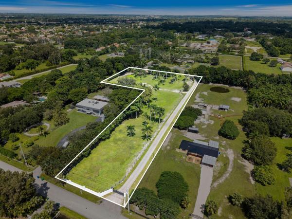 Sunshine Ranches, 14501 Mustang Trl, Southwest Ranches, Florida 33330, image 1