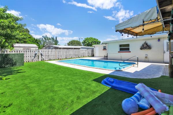 Pompano Beach Highlands, 5221 NE 16th Ave, Pompano Beach, Florida 33064, image 1