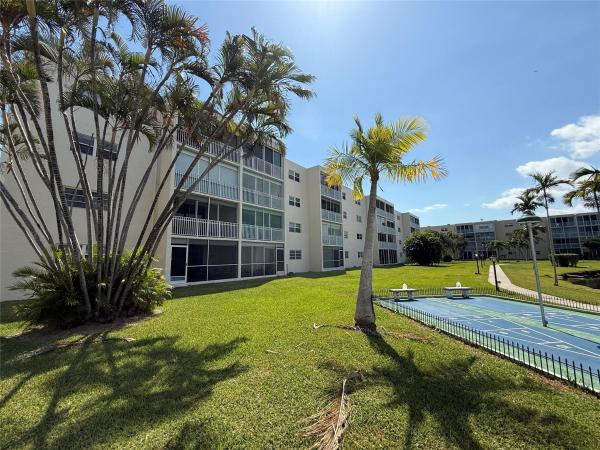 Meadowbrook Lakes, 1024 SE 3rd Ave #301, Dania Beach, Florida 33004, image 1