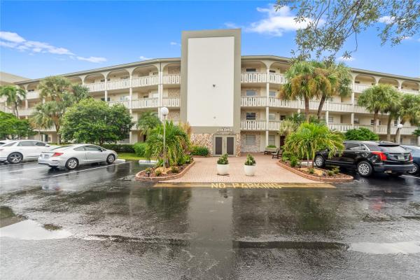 Eleuthera Village, 1801 Eleuthera Pt #J3, Coconut Creek, Florida 33066, image 1