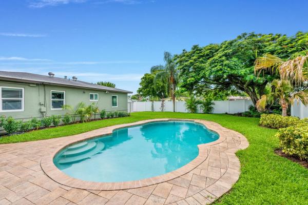 North Andrews Gardens, 519 NW 48th St, Oakland Park, Florida 33309, image 1