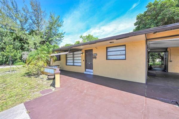 North Pompano Beach, 1390 NE 39th St, Pompano Beach, Florida 33064, image 1