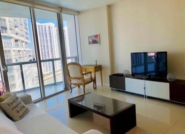Icon Brickell Tower 2, 495 Brickell Ave #2106, Miami, Florida 33131, image 1