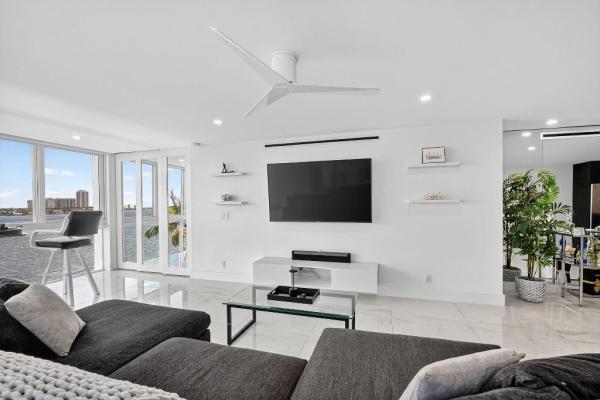 301 Lake Shore Dr 801, Lake Park, Florida 33403, image 1