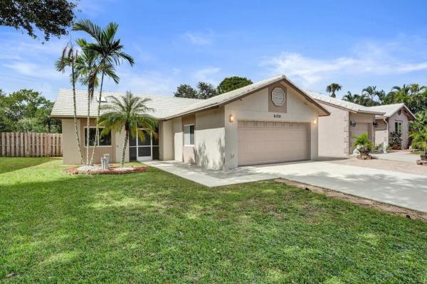 6128 Strawberry Lakes Cir, Lake Worth, Florida 33463, image 1