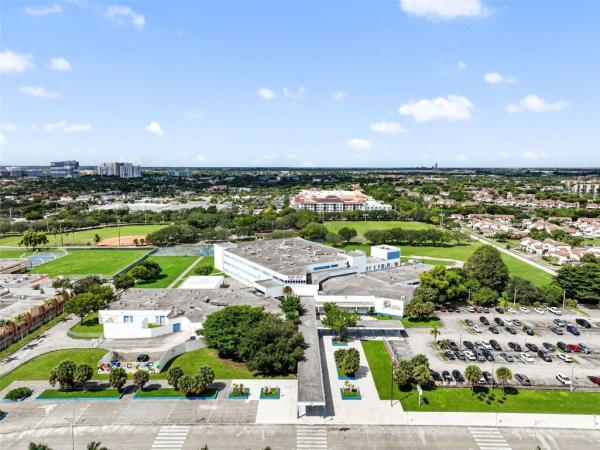 Golfview Club At Fontainebleau Park, 9688 Fontainebleau Blvd #610, Fountainebleau, Florida 33172, image 2