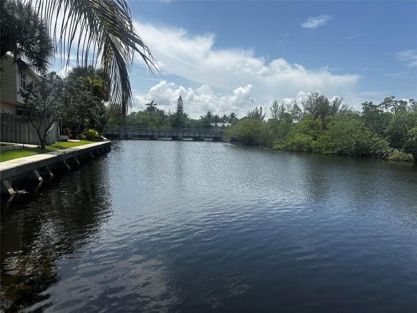 Edgewater Townhomes, 1921 NE 15th Ave, Fort Lauderdale, Florida 33305, image 1