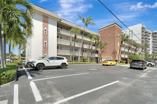 Heritage Landings, 3121 NE 51st St #404E, Fort Lauderdale, Florida 33308, image 1